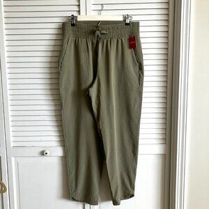 NWT Spanx On the Move Tapered Pant, Size L, Regular, Tuscan Olive